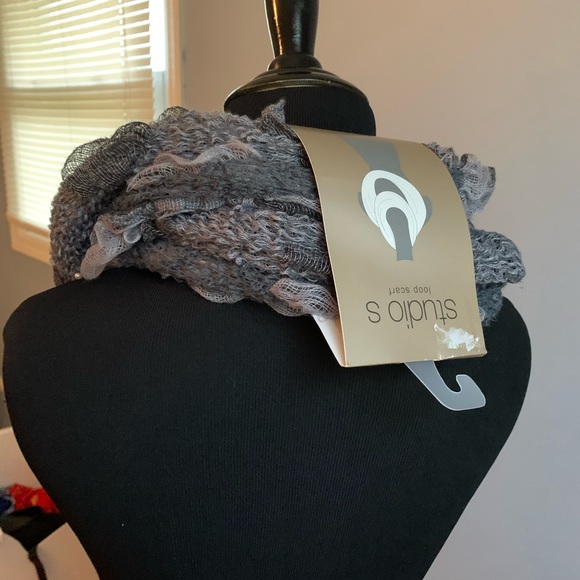 Loop scarf - Picture 2 of 3